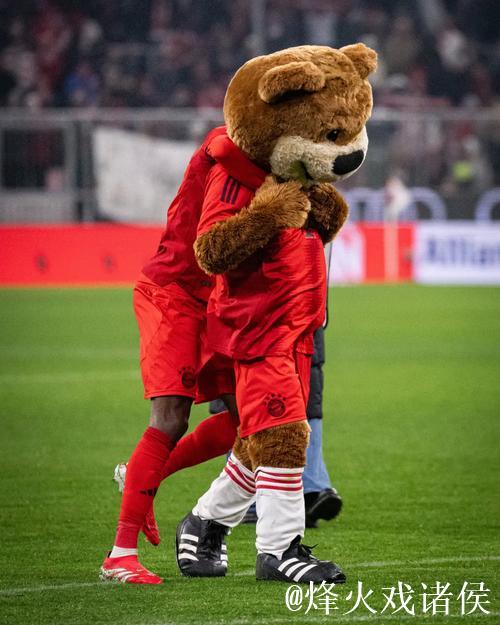 德甲-莱万再进球仍无力回天 拜仁1-2意外负于霍芬海姆