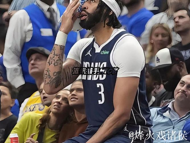 独行侠官方：浓眉伤情无需手术 预计六周恢复期